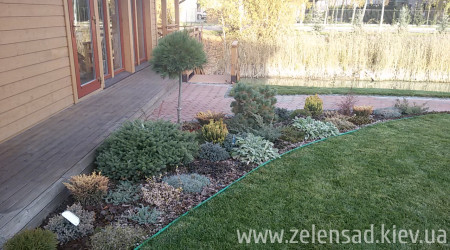 Цветники и клумбы